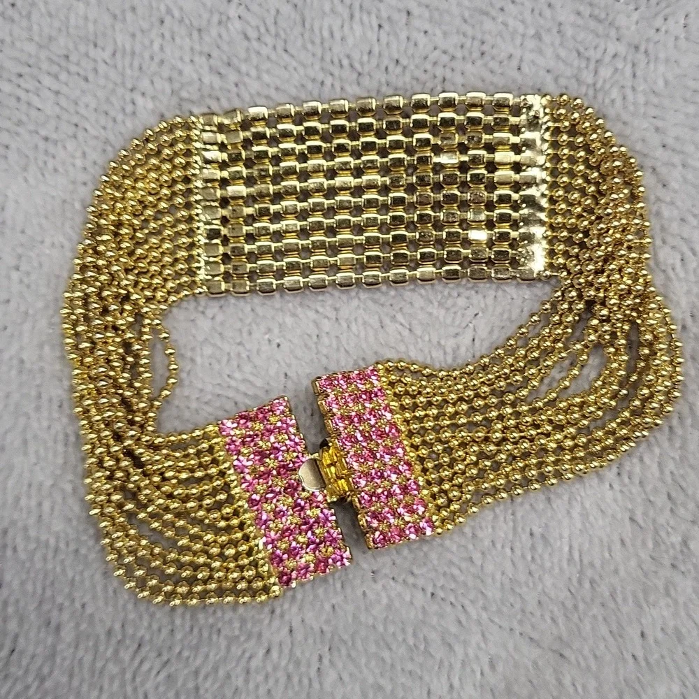 Pink Crystals & Goldtone Vintage Bracelet 💗 Like New Condition - Picture 4 of 9